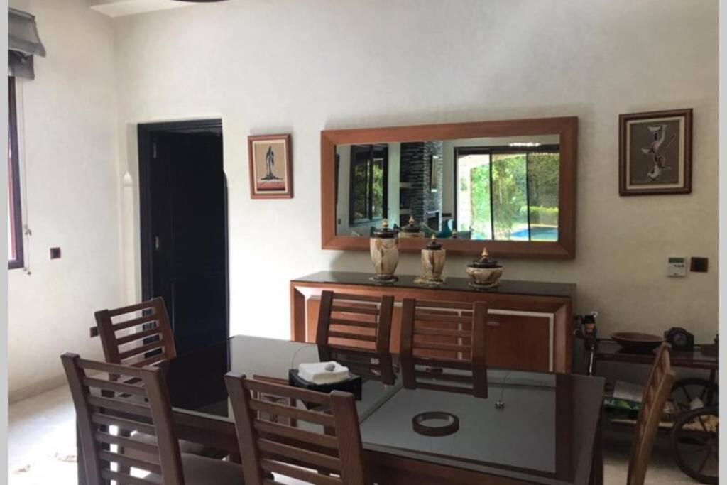 Magnifique Villa Avec Piscine Chauffee Que Pour Famille マラケシュ エクステリア 写真