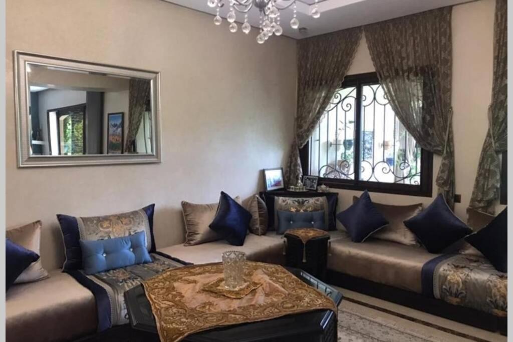 Magnifique Villa Avec Piscine Chauffee Que Pour Famille マラケシュ エクステリア 写真