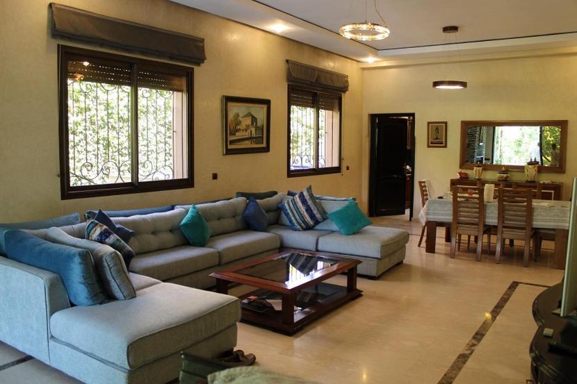 Magnifique Villa Avec Piscine Chauffee Que Pour Famille マラケシュ エクステリア 写真