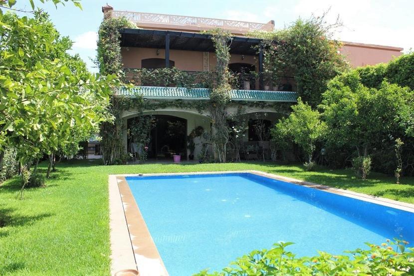 Magnifique Villa Avec Piscine Chauffee Que Pour Famille マラケシュ エクステリア 写真
