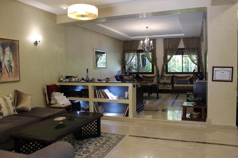 Magnifique Villa Avec Piscine Chauffee Que Pour Famille マラケシュ エクステリア 写真